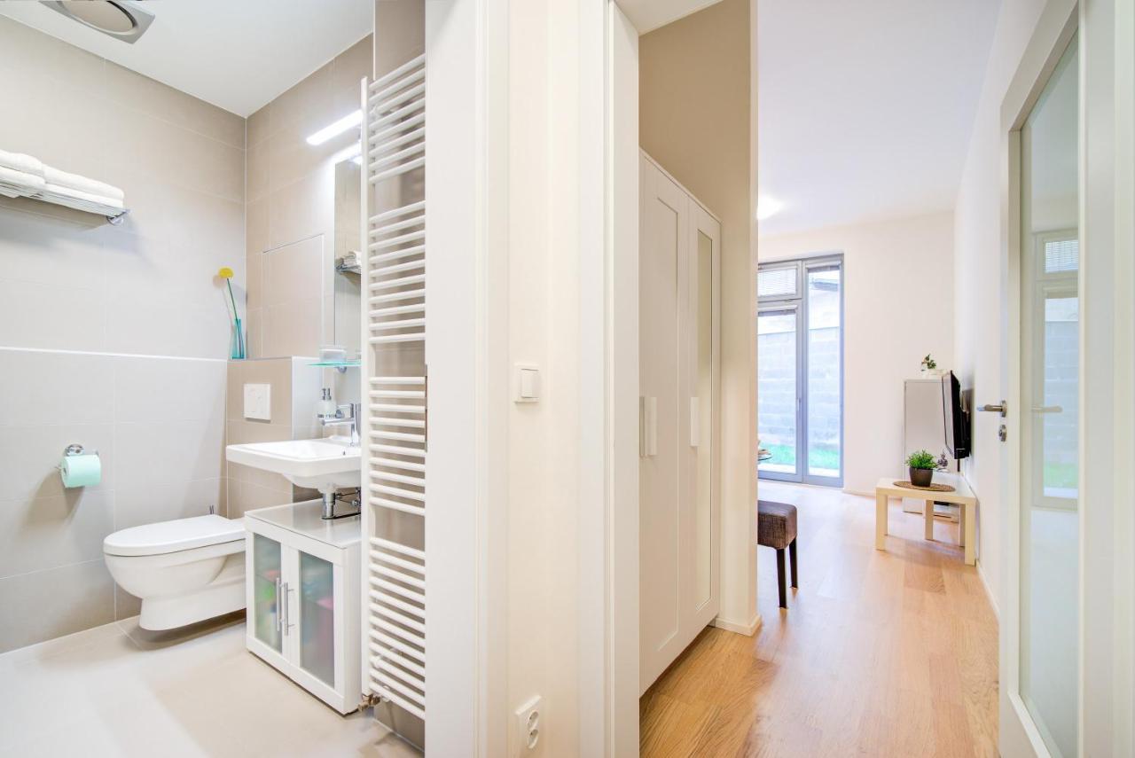 Studio Vlnena Apartment Бърно Екстериор снимка